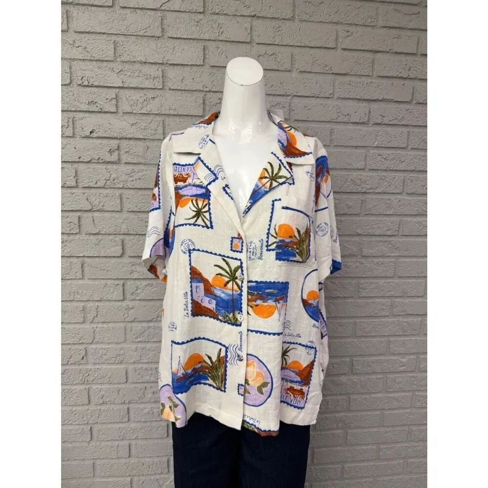 Paper Heart Women’s Postcard Hi-Lo Short Sleeve Shirt Size M